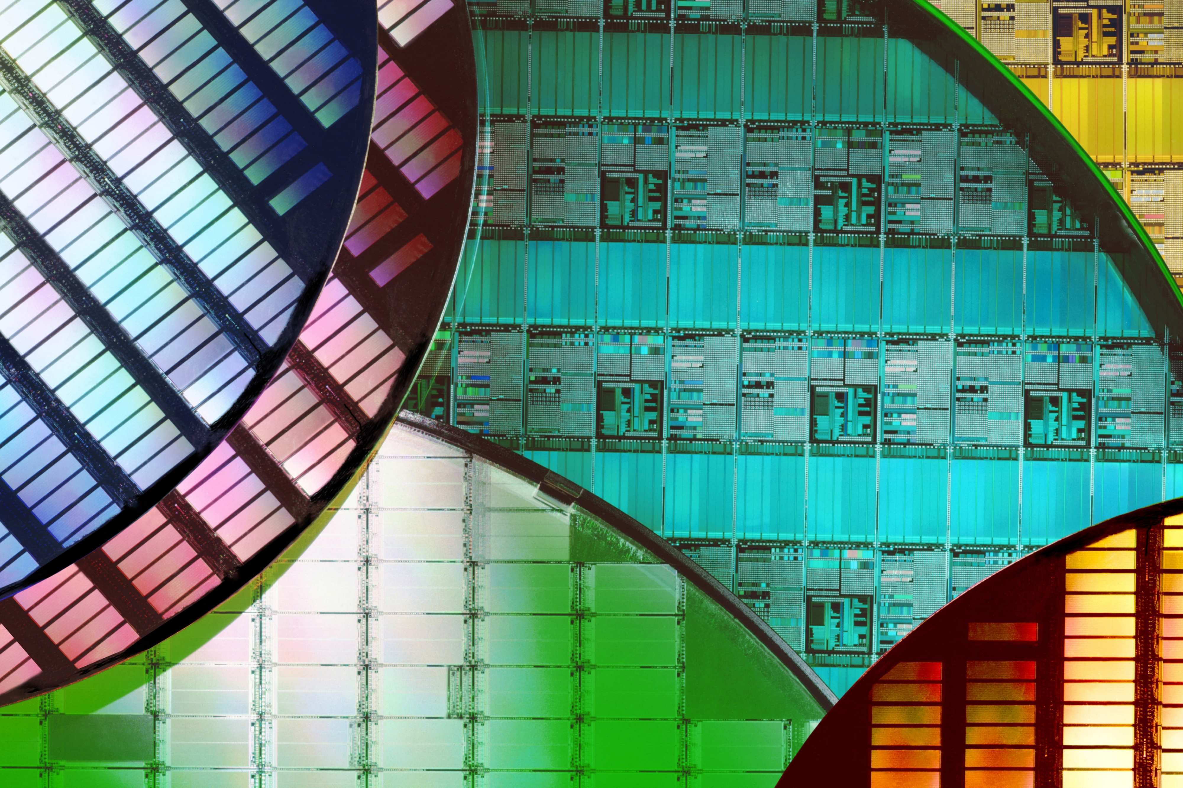 electronics-silicon-wafers-light