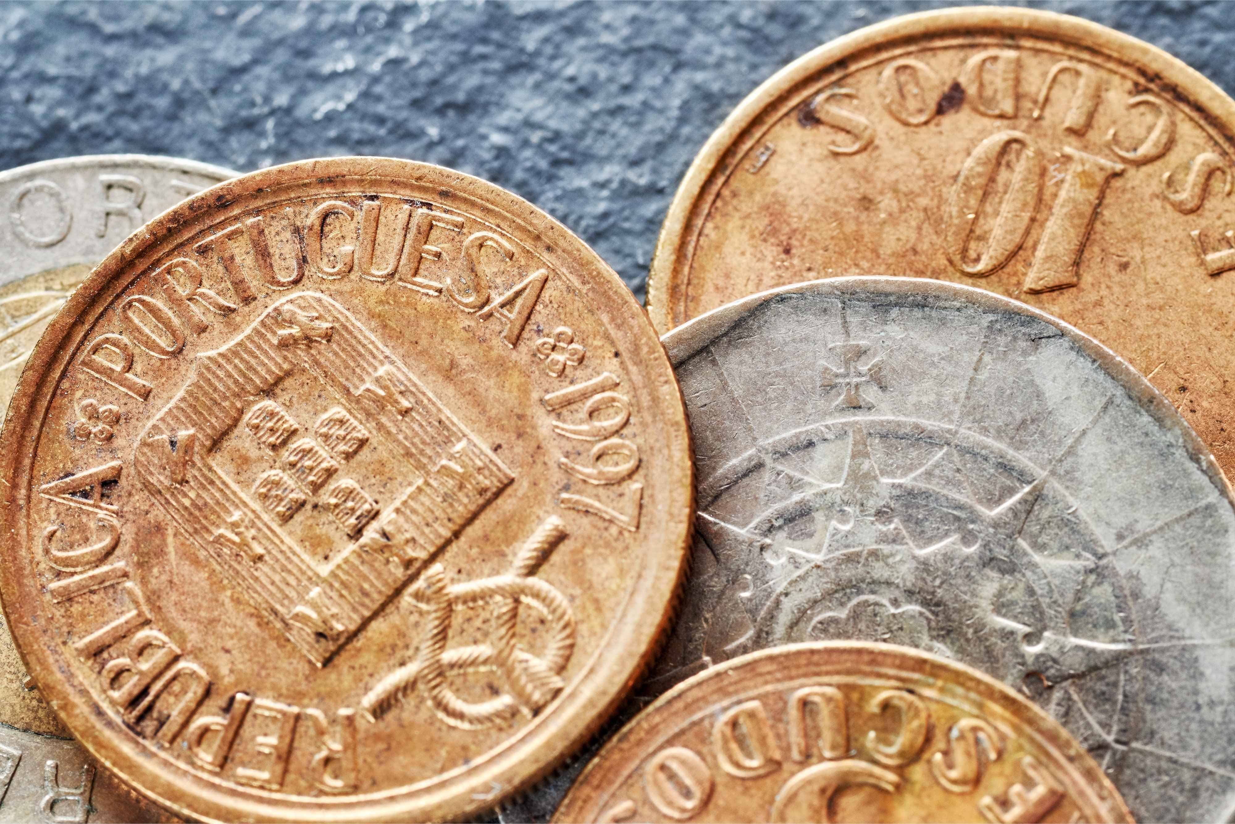 extreme-close-up-picture-of-portuguese-escudo